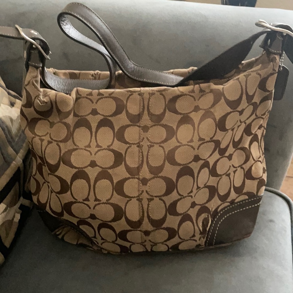 Coach Brown signature print Authentic